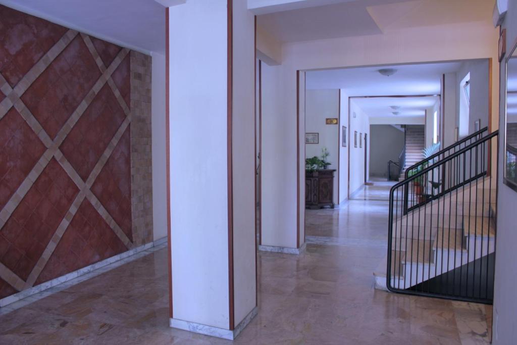 Tourist House Roma Aparthotel Rum bild