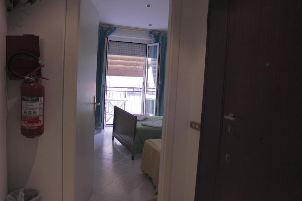 Tourist House Roma Aparthotel Rum bild